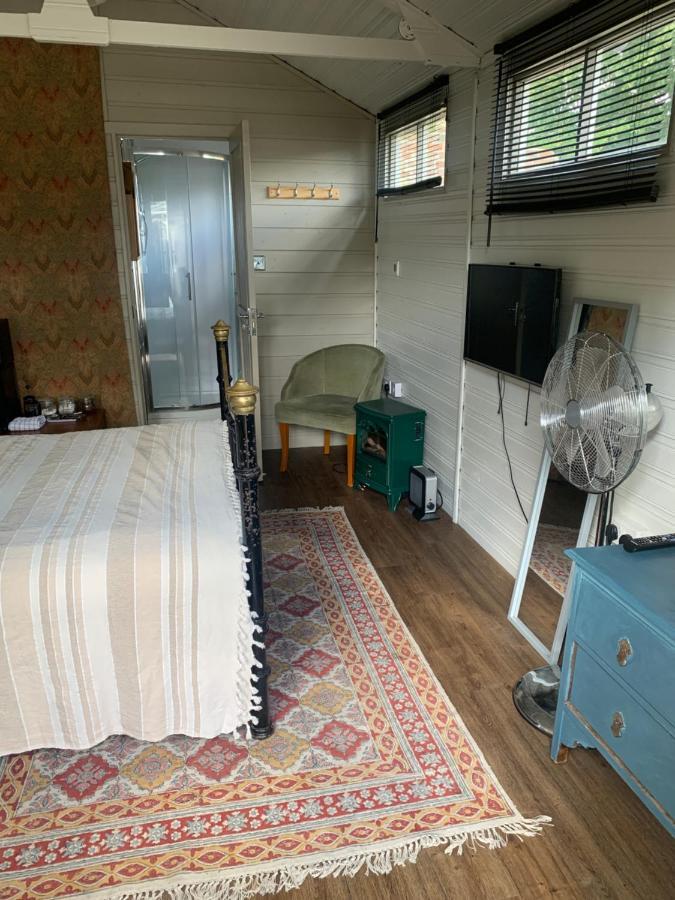 The Cabin Hotel Spixworth Buitenkant foto